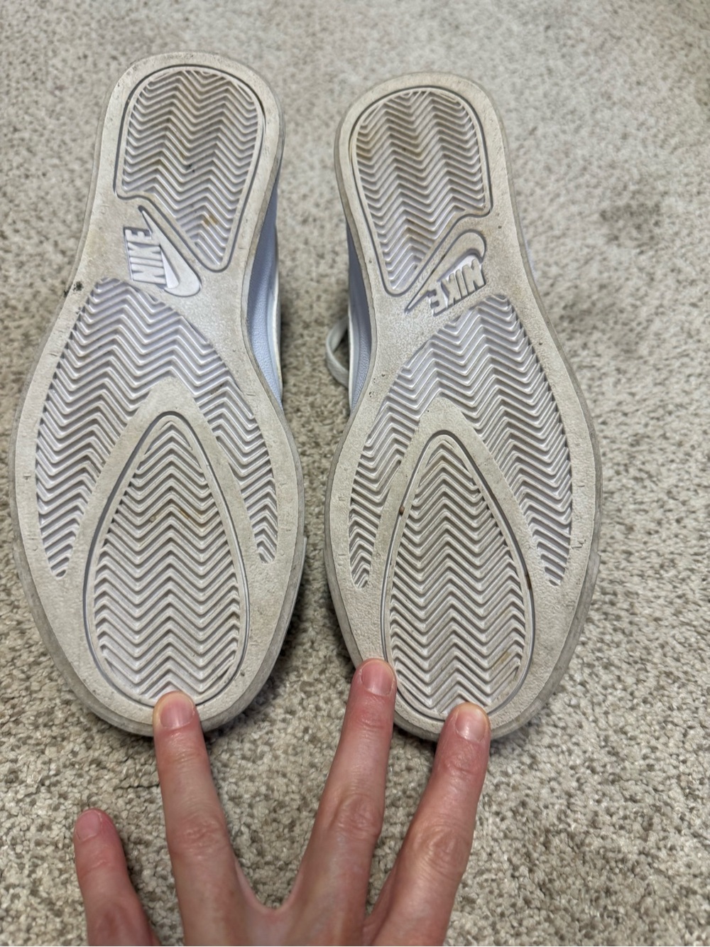 Nike Court Royale Sneakers - Picture 6 of 7
